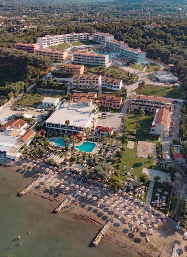 Robolla Beach Aparthotel Roda  Buitenkant foto
