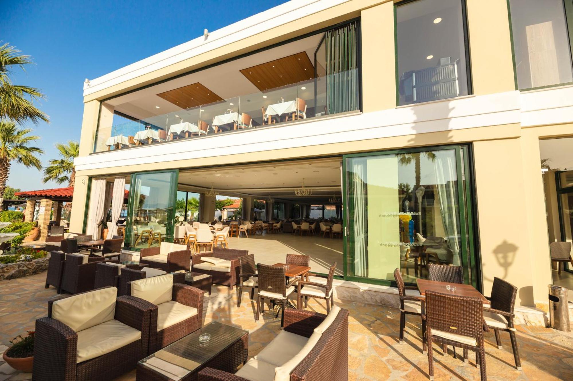 Robolla Beach Aparthotel Roda  Buitenkant foto