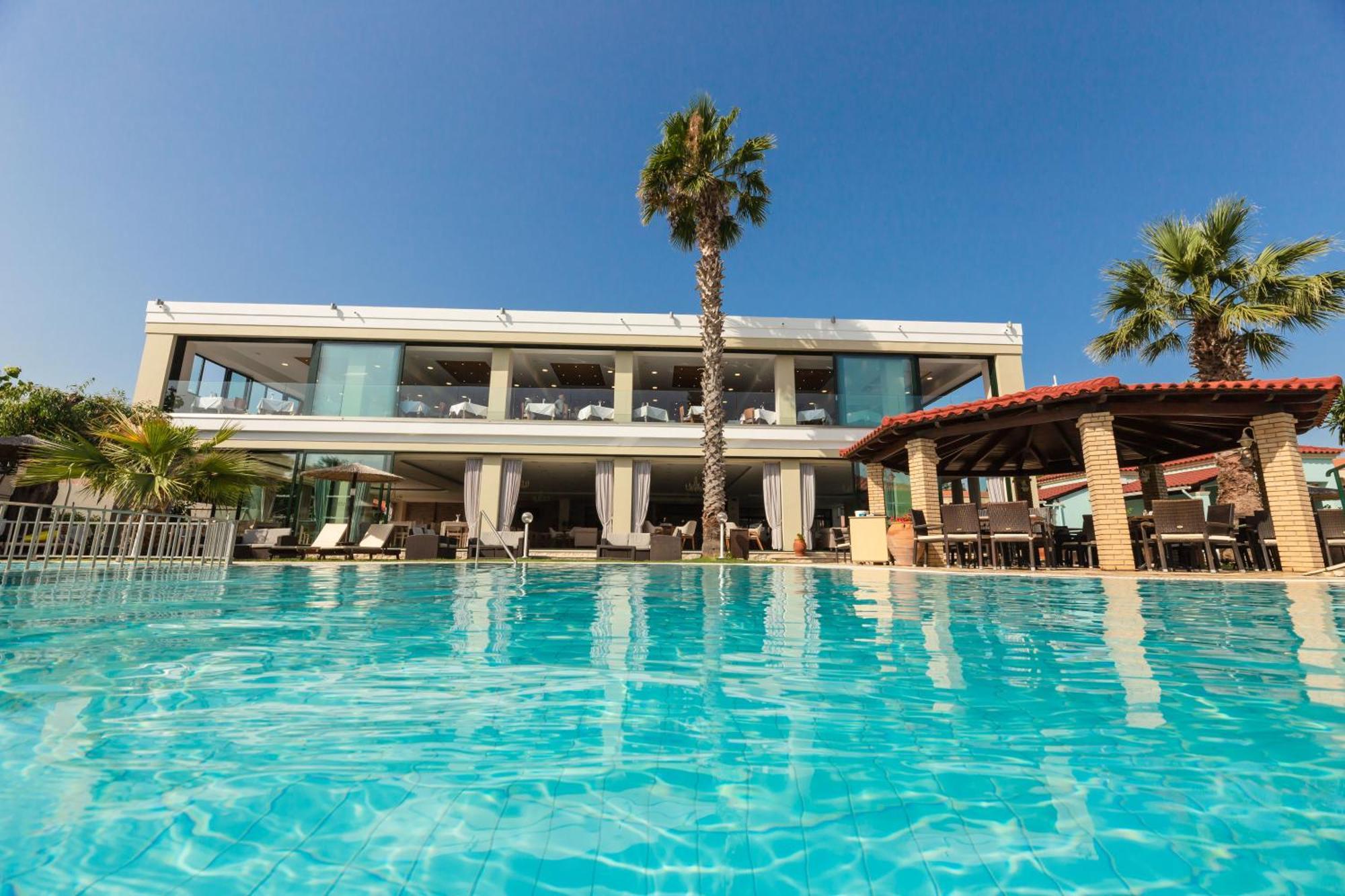 Robolla Beach Aparthotel Roda  Buitenkant foto